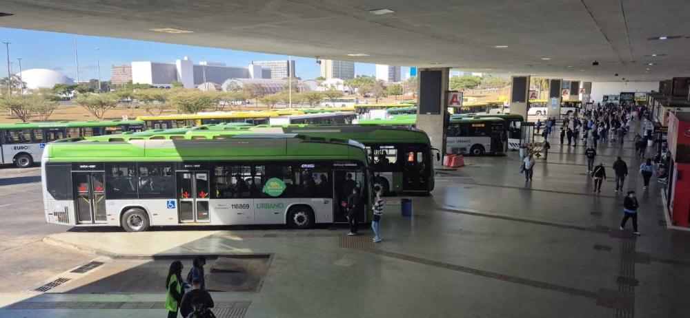 Capa da notícia: Tarifa técnica garante passagens mais baratas no transporte público do DF