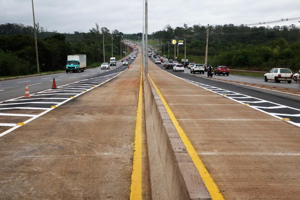 Capa da notícia: Faixas e corredores exclusivos garantem viagens mais rápidas no transporte público